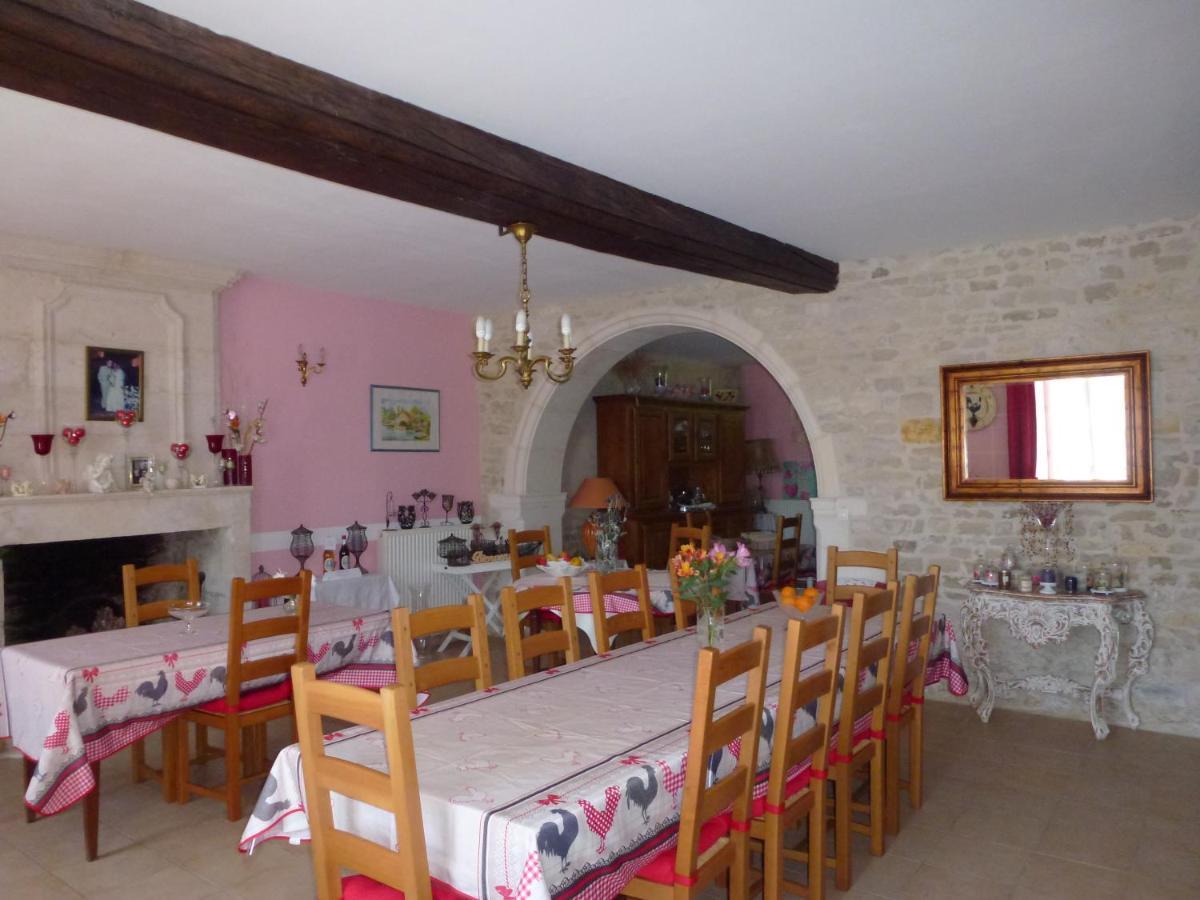 Bed and Breakfast Le Logis De Faugerit Frontenay-Rohan-Rohan Zewnętrze zdjęcie